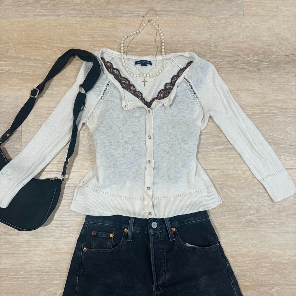 Vintage American Eagle Cream Cardigan 2000s Y2K Bella Swan Rory Gilmore